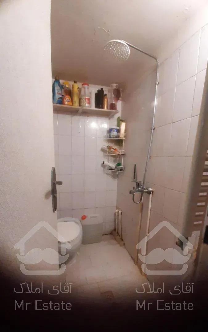 آپارتمان ۹۰ متری سند دار