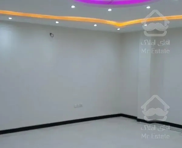 آپارتمان ۱۰۳متری همکف دوخوابه دارای حیاط اختصاصی