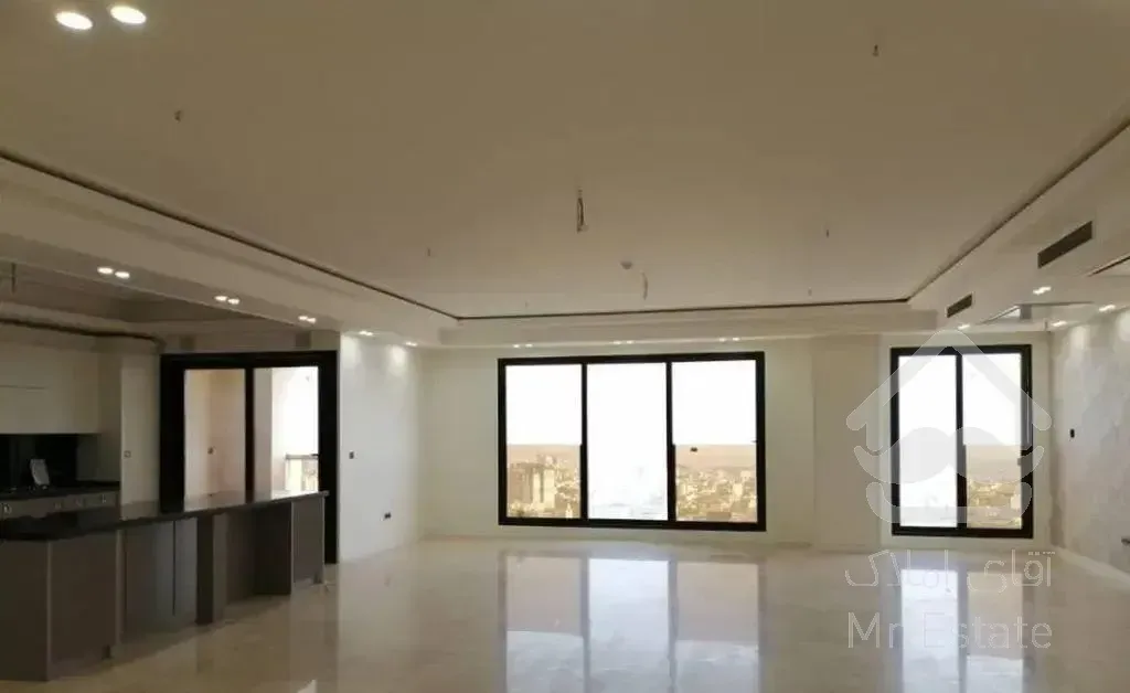 لوکس فول امکانات/۱۲۲متر/سندتک‌برگ/اقساط وام/چیتگر