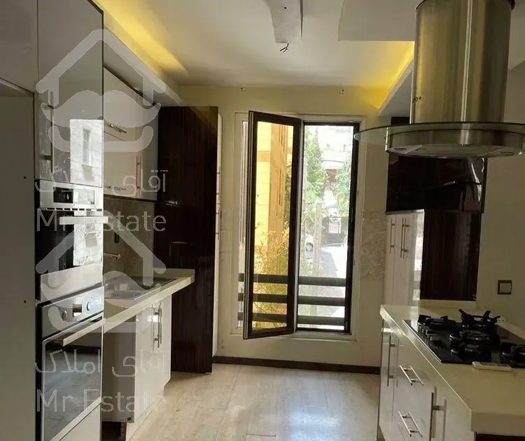 باغ فردوس/ 90متری 2خواب/ غرق نور و زیبایی