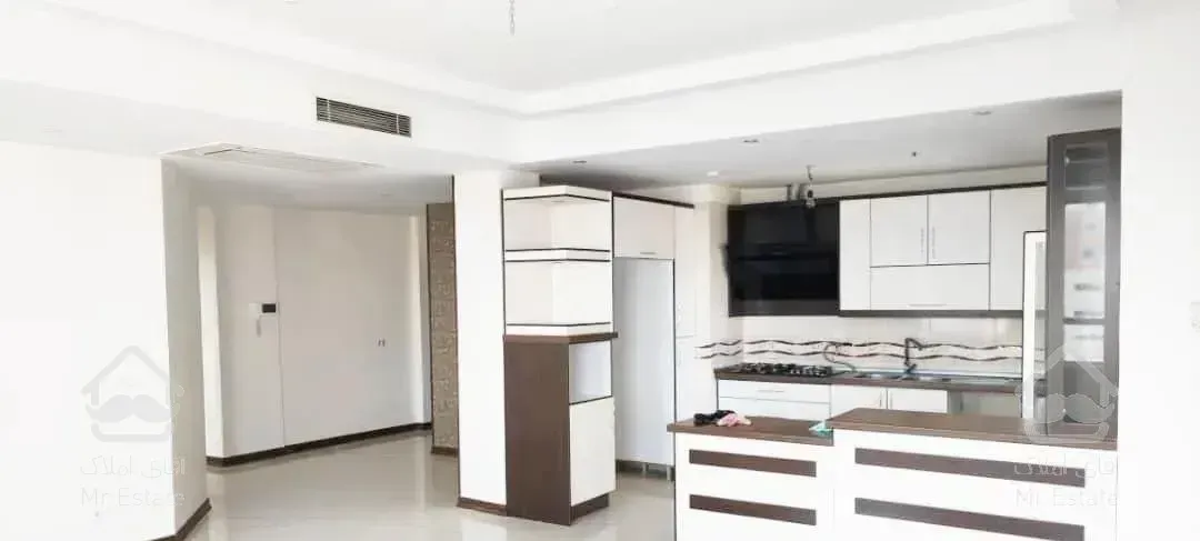 ۱۱۰ متر دو خواب آسمانها طبقات بالا، ویو دریاچه