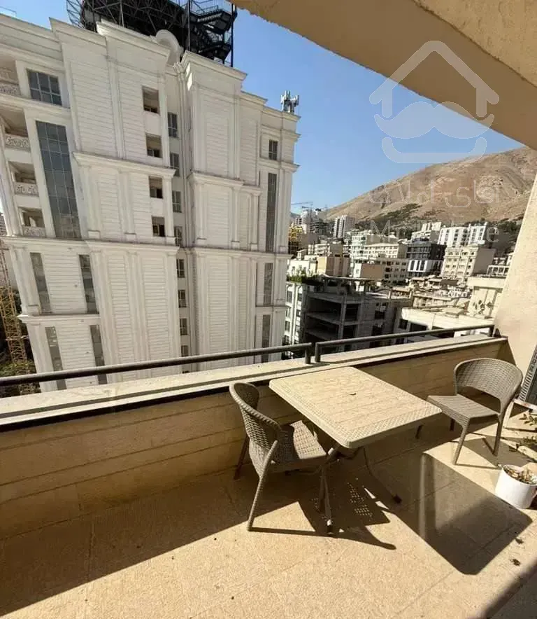 ۲۳۰ متر / مشاعات فول / ۲ پارکینگ/ لوکیشن دنج