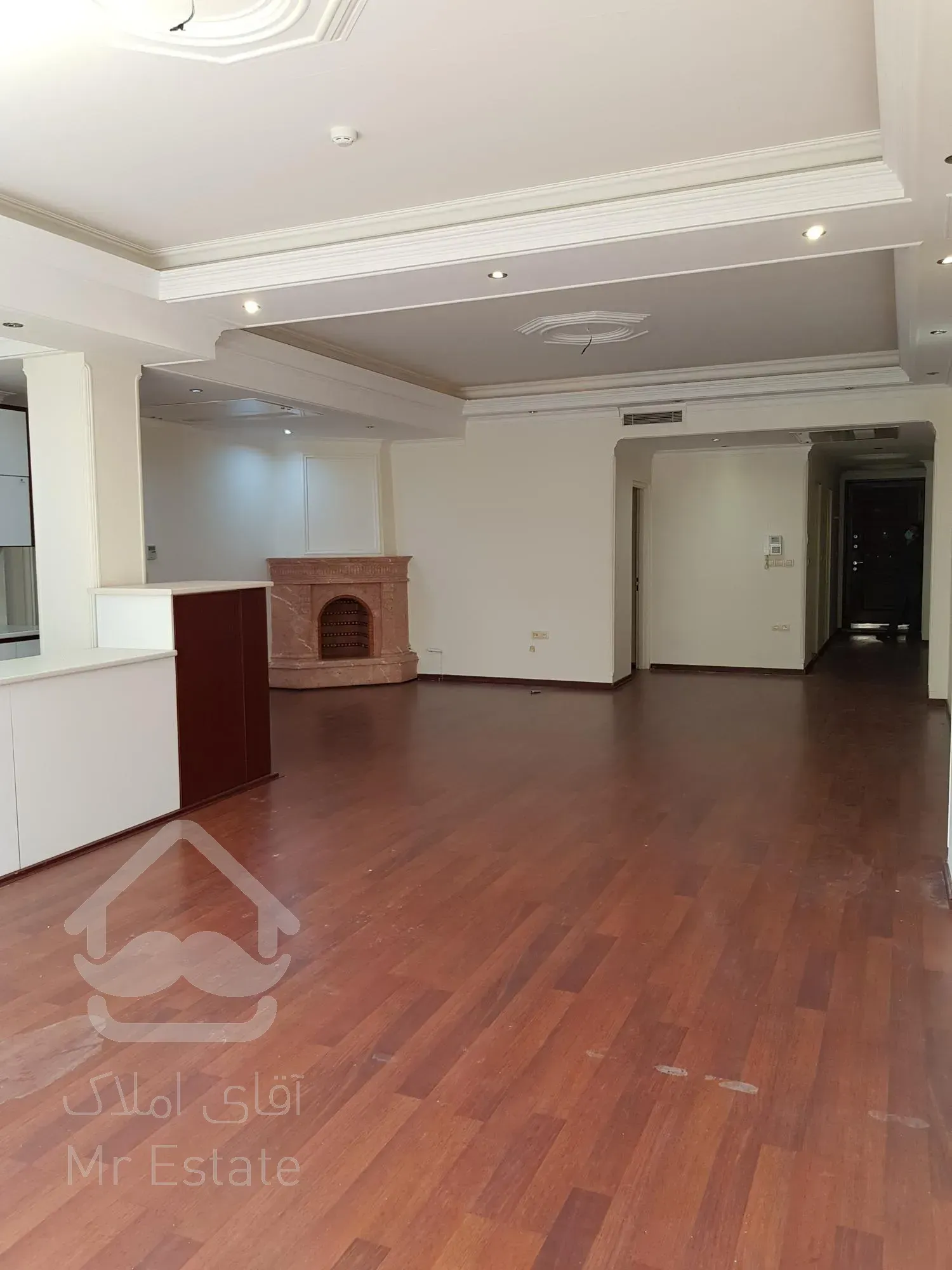 آپارتمان ۱۴۵ متری واقع در سعادت آباد