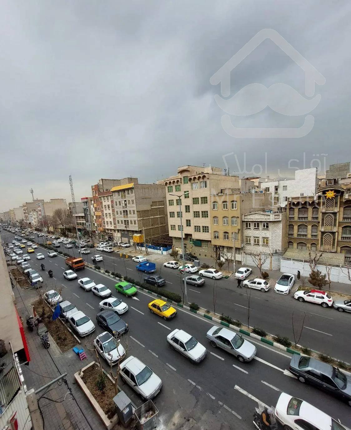 86متر/ بر خیابان امام خمینی/تک واحدی