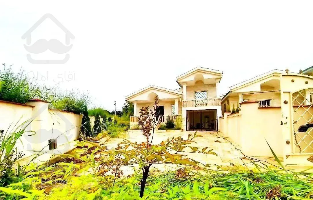 ویلا نیم پیلوت سنگی(400متر/سندششدانگ/بالادست جنگلی