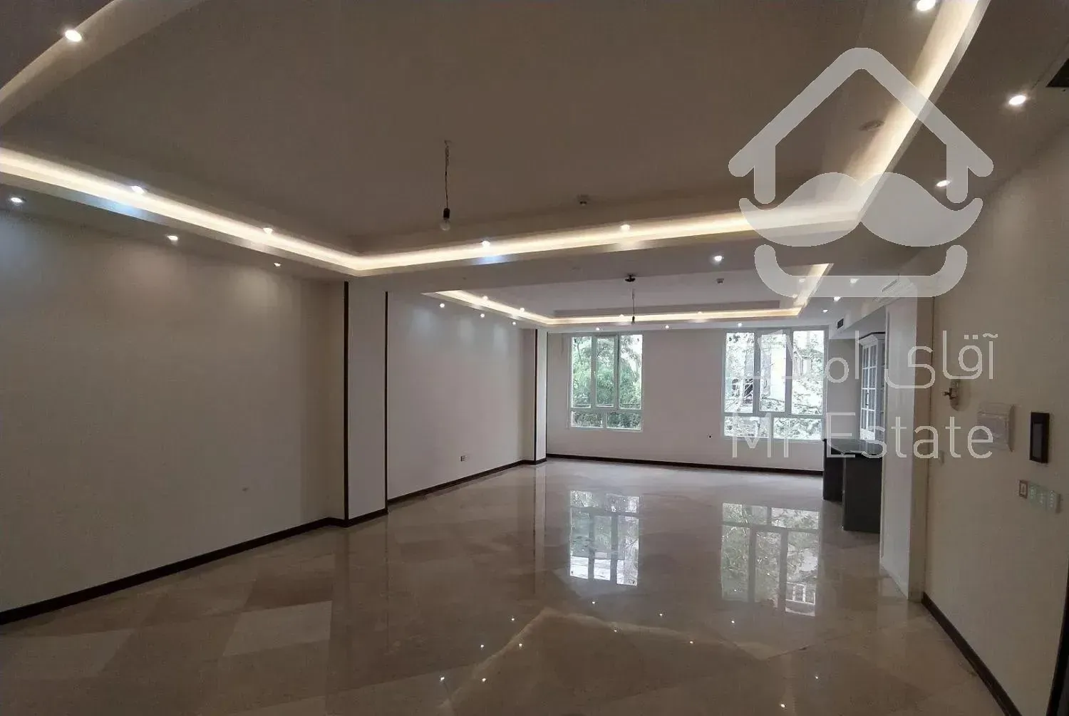 آپارتمان 141 متر سه خواب / تاپ لوکیشن ونک