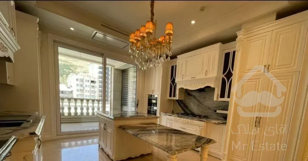 اجاره آپارتمان ۳۰۰ متر ۴ خواب خیام جنوبی ارشاد