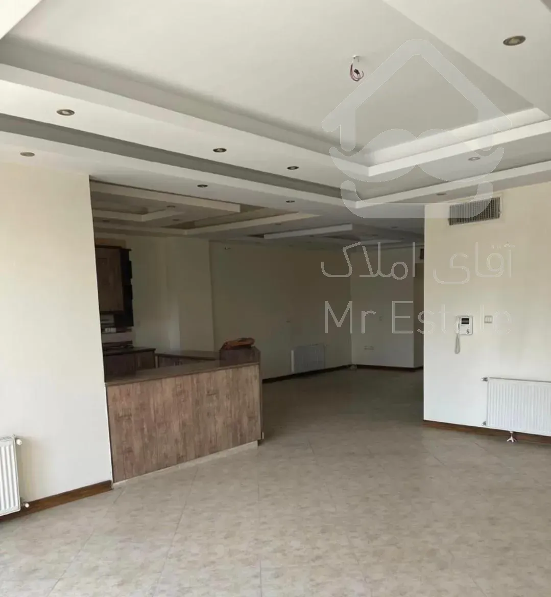 آپارتمان ۱۲۵ متری ۲ خواب /مشاعات تمیز