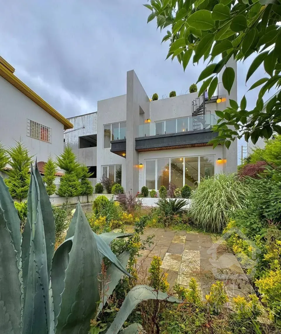 دوبلکس ۴۰۰متری/کلیدنخورده/چسبیده جنگل  ارزنده