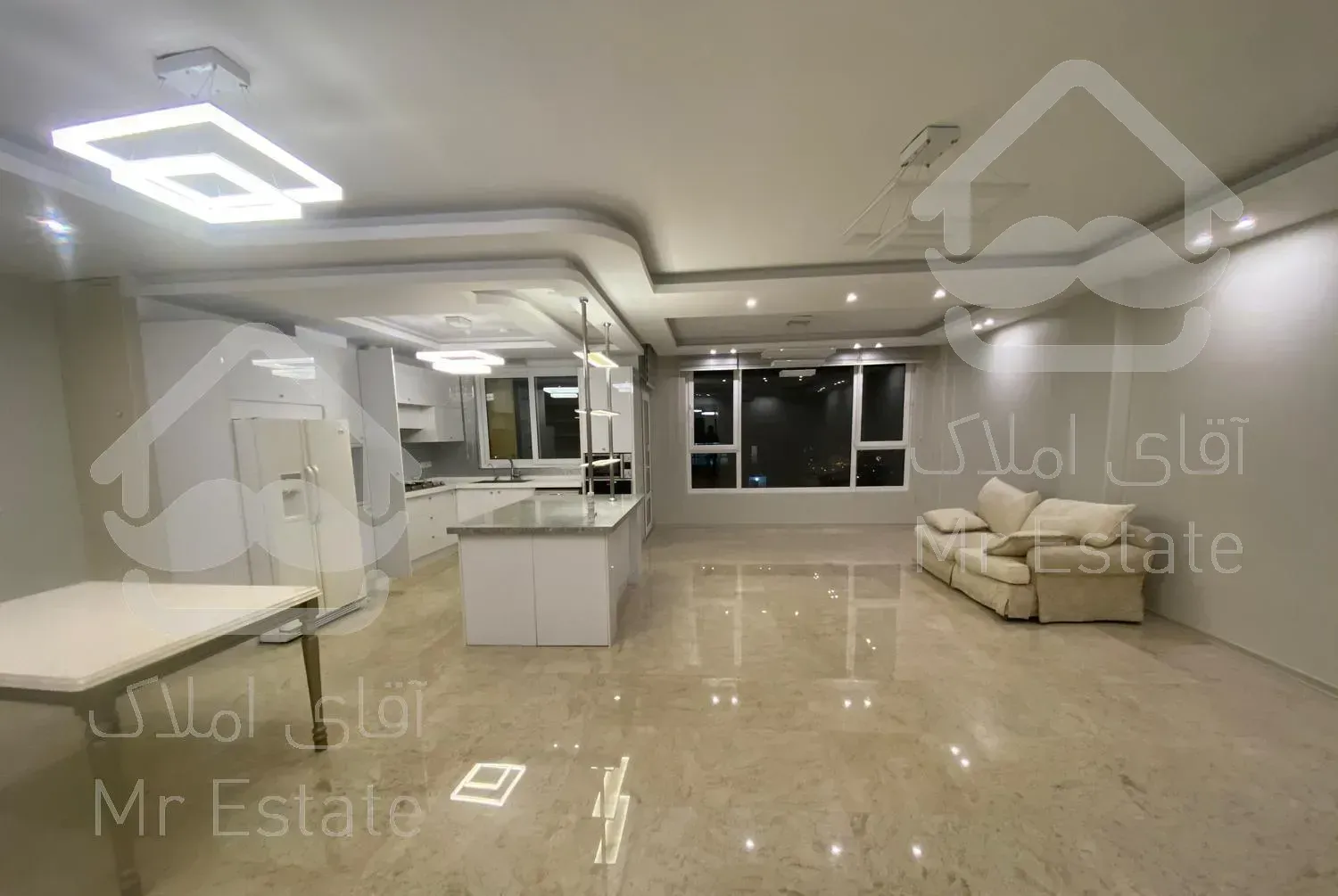 آپارتمان ۱۴۰متری/باقرخان