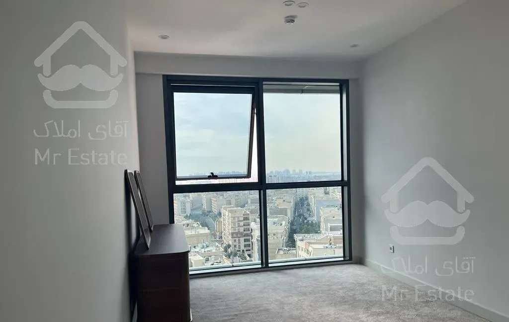 175 متر سه خوابه نوساز در برج های دو قلو میکا