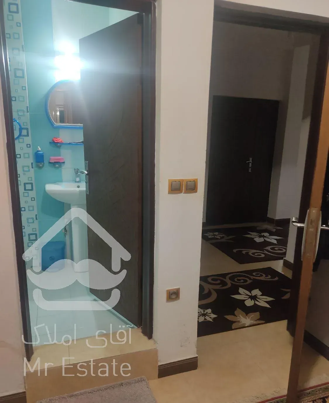 آپارتمان ۱۴۰ متری در شمس آباد