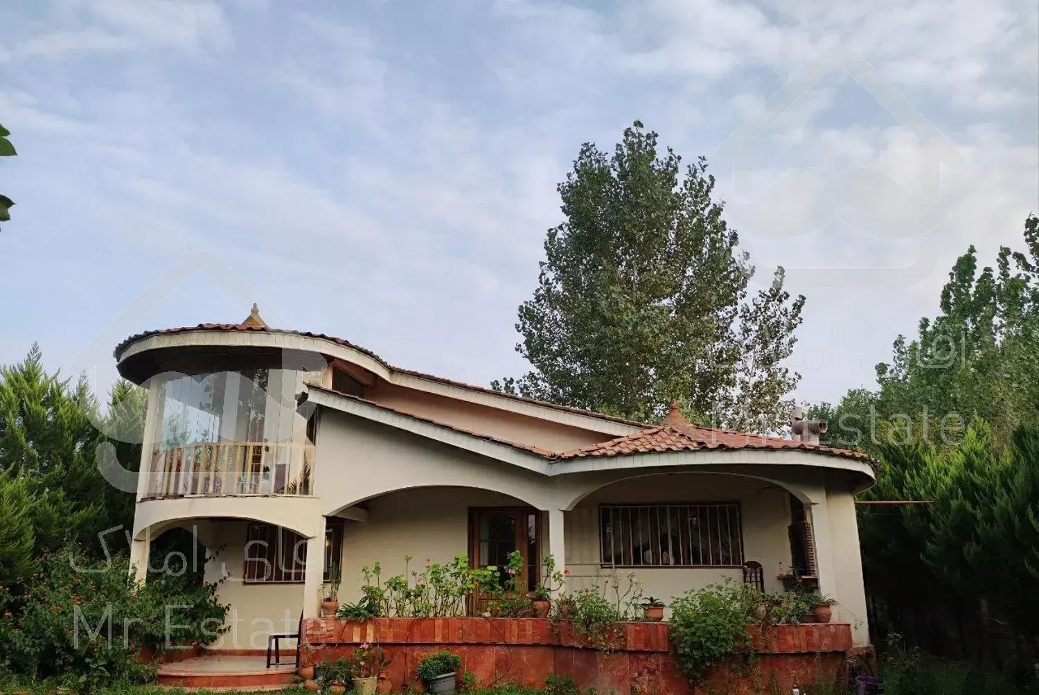 باغ ویلا. ۱۱۰۰ متر.اجاره یکساله