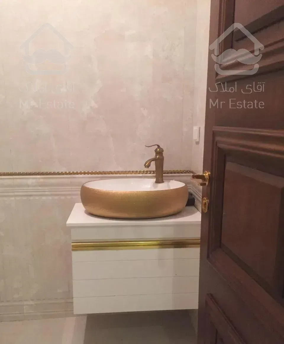 آپارتمان تک واحدی سه خوابه غرق نور