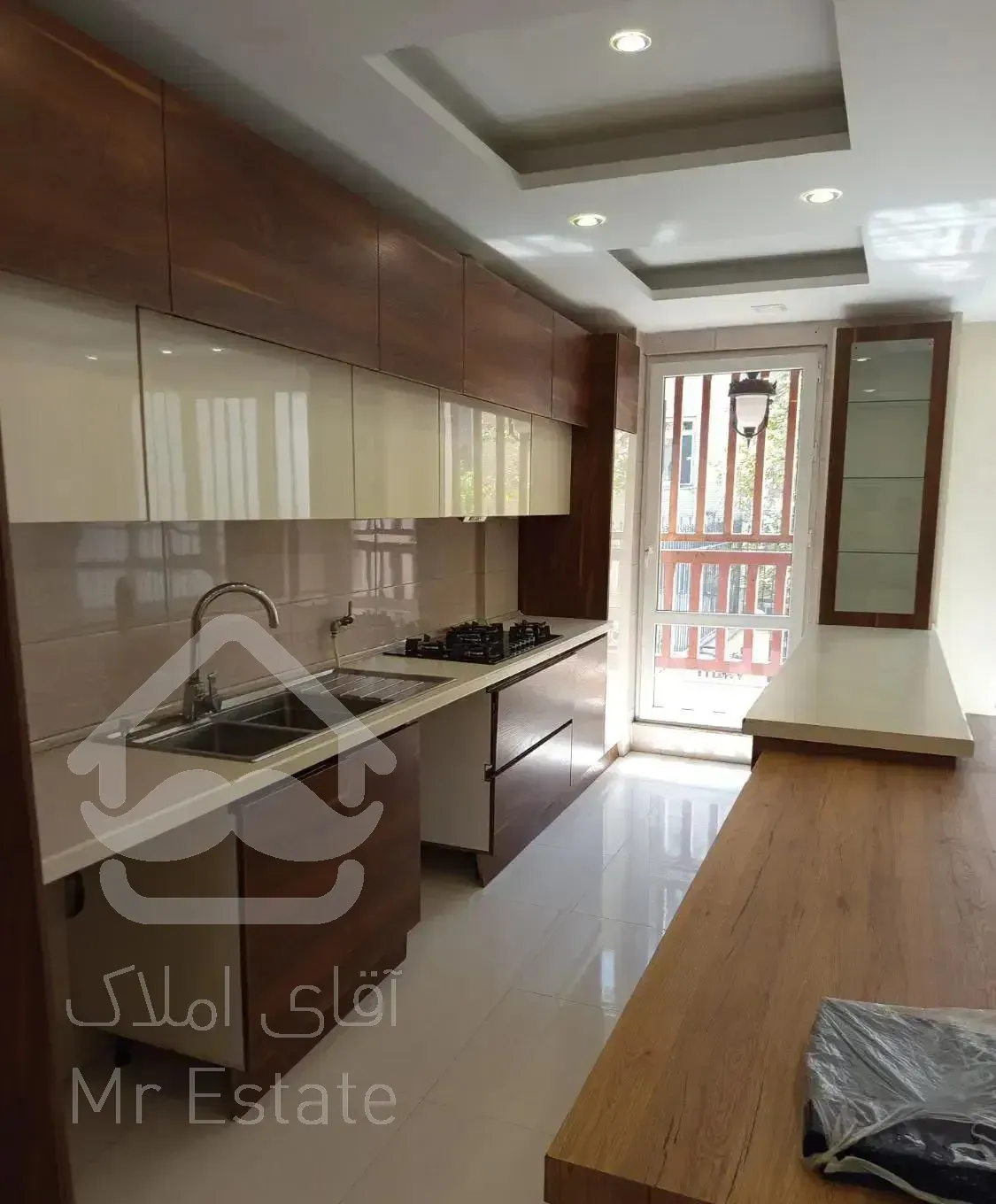 ۱۱۰ متر مطهری مفتح شمالی