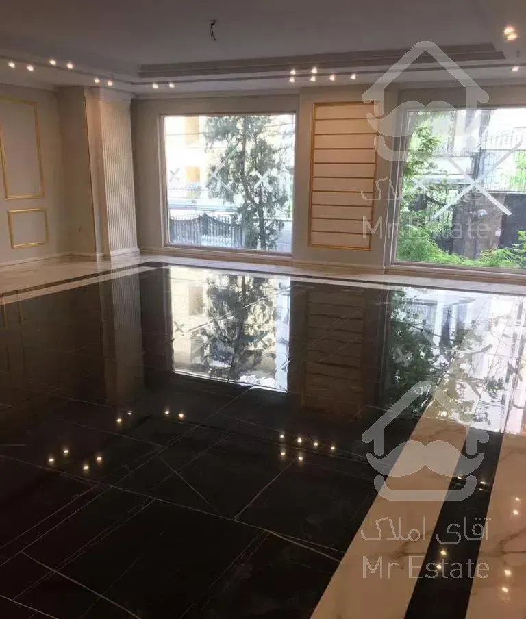 روبروی متروشریعتی۱۴۰متر۳خواب کلید نخورده