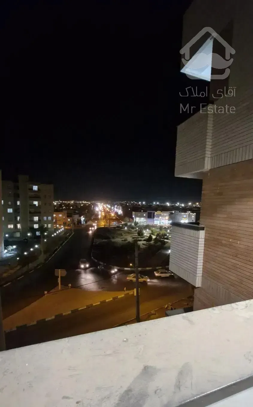 آپارتمان 113 متری جنوبی اندیشه فاز 2