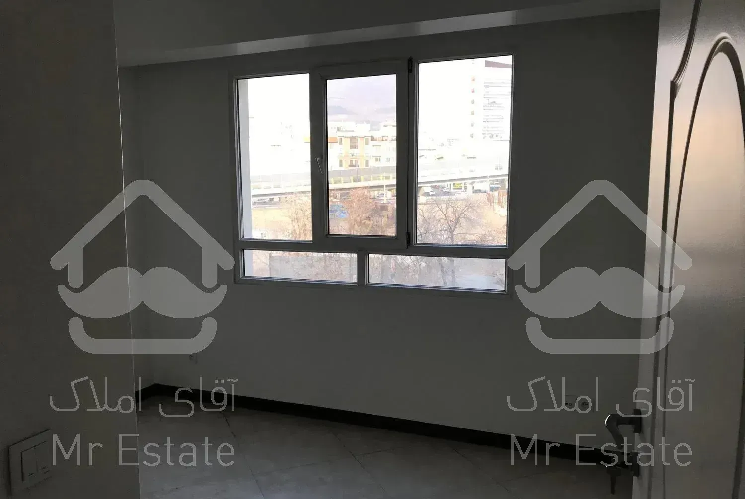 آپارتمان ٩٠ متری ویو ابدی در ازگل