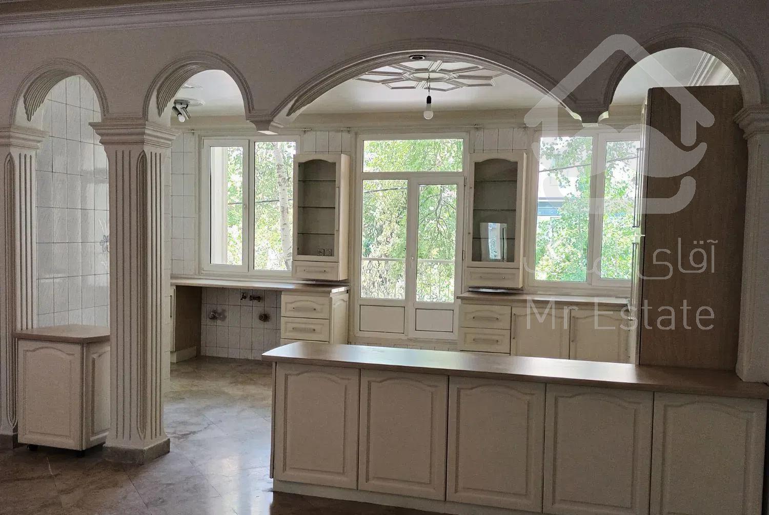 ملاصدرا.شیراز شمالی. ۱۷۰ متر. سه خوابه