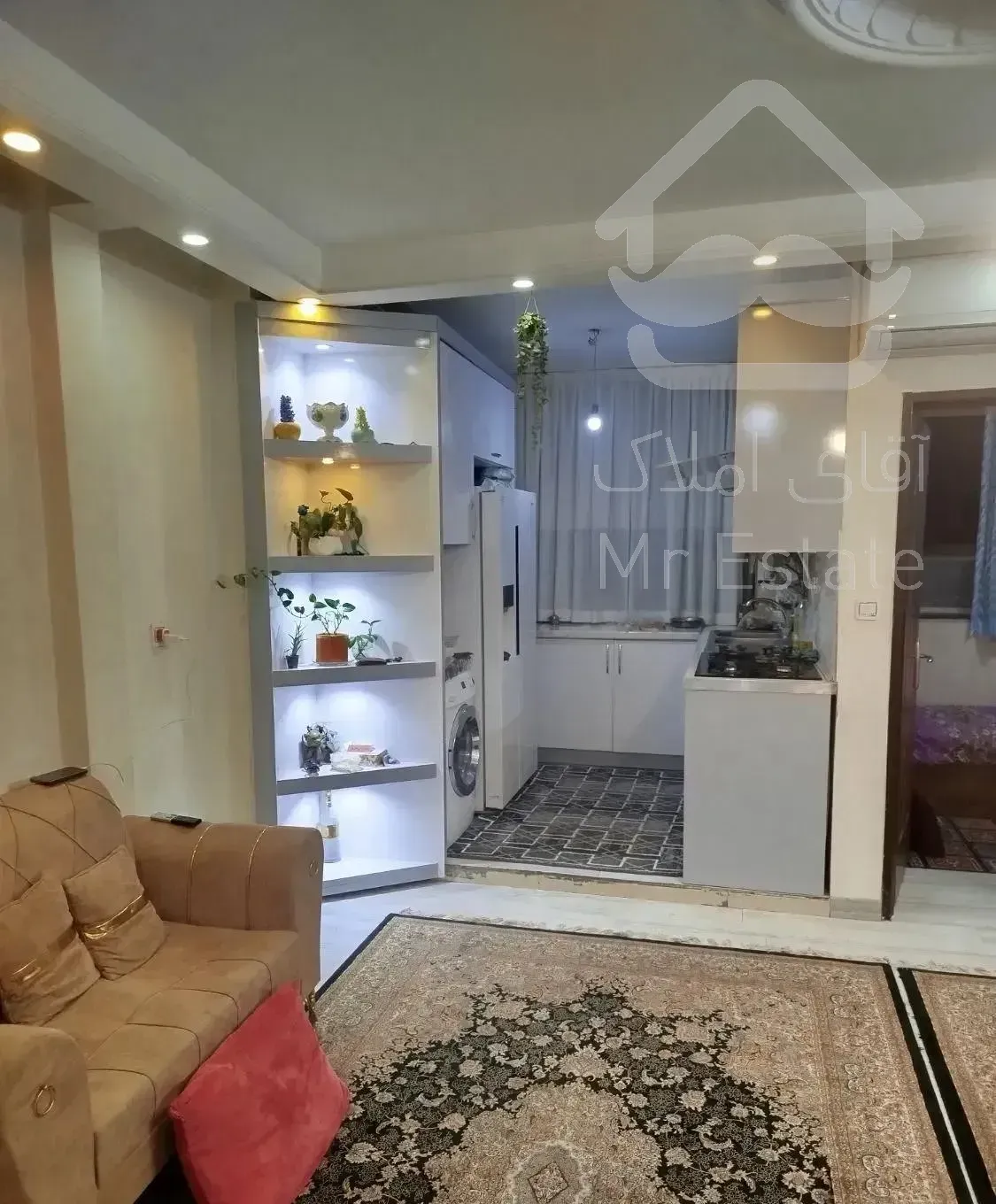 آپارتمان دوخواب پارکینگ وآسانسور طبقه۲ اوایل مفتح