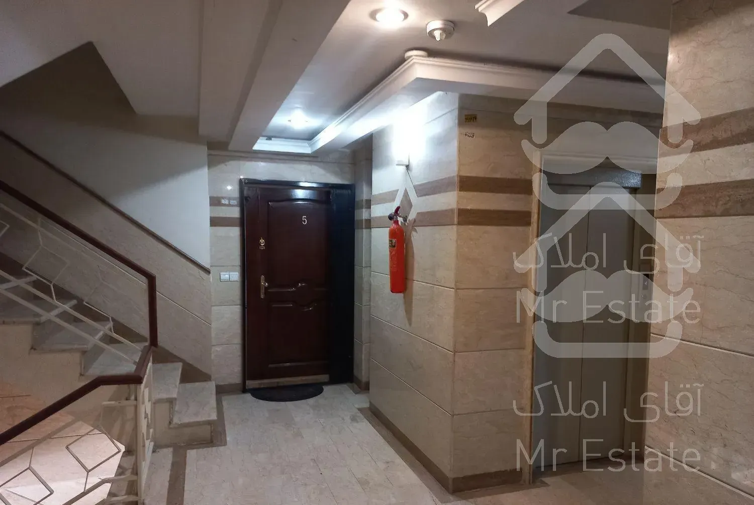 80متر ازگل / حسین آباد / شیان