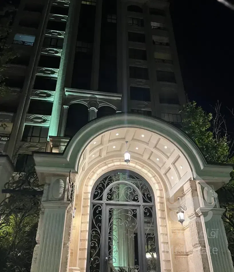 کامرانیه شمالی ثروتی ۲۵۰ متر فول امکانات