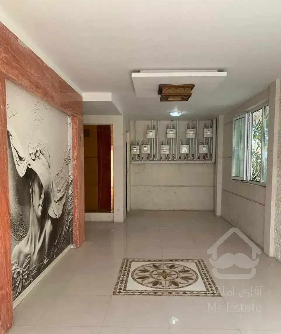 دو نبش/ پشت حاشیه وکیل آباد/کوچه پهن/نوساز/سه خواب