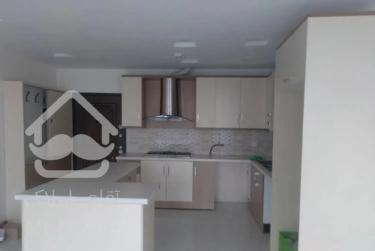 آپارتمان ۱۱۰ متر ظفر ،دانشگر