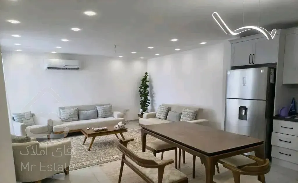 آپارتمان شیک و زیبا