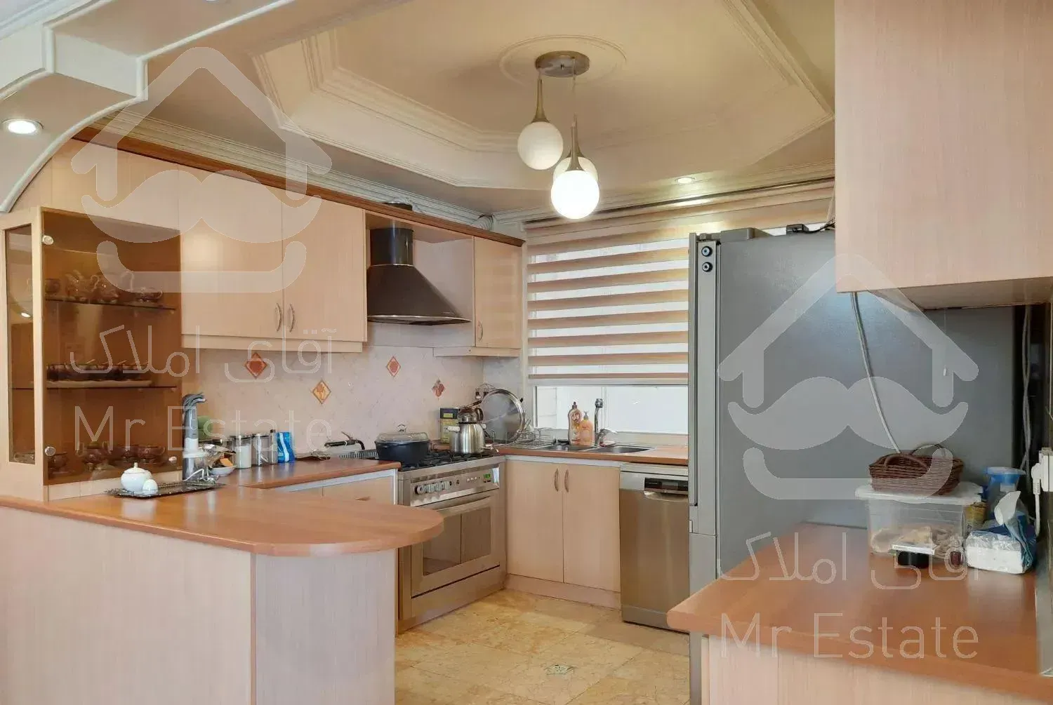 اندرزگو *۱۳۰متر۲خواب* ویو مشجر/تراس قابل چیدمان