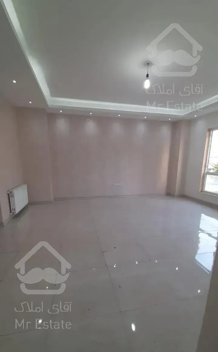 آپارتمان 83 متری خیابان پاسداران.