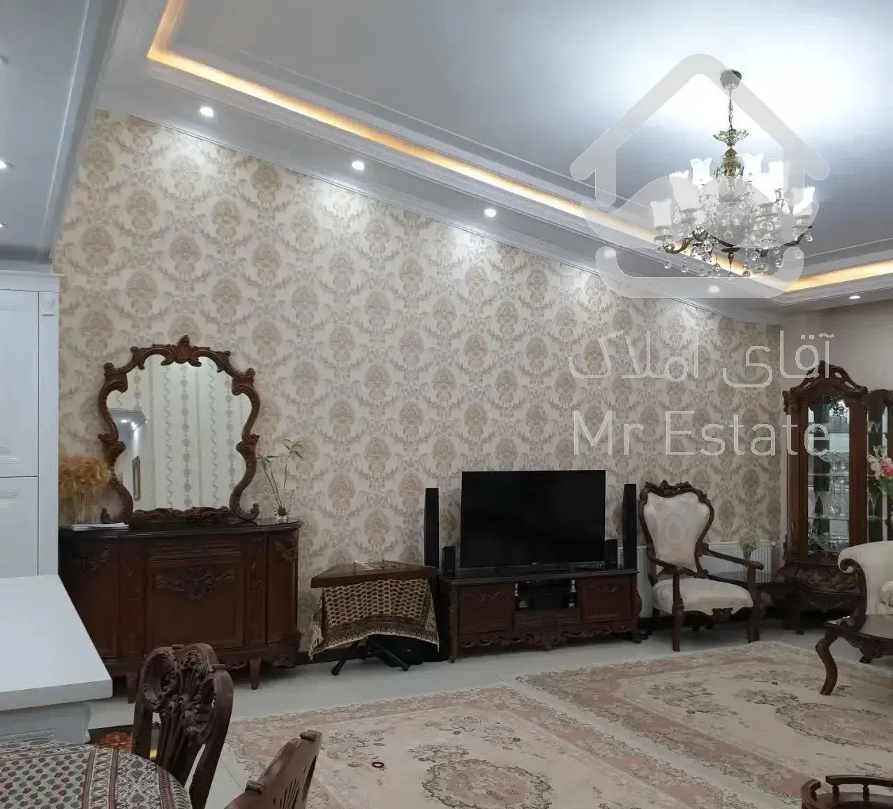 ۱۳۶ متر /طبقه اخر /ویو دریاچه ابد