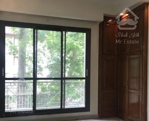 ۲۲۰ متر آپارتمان خوش نقشه