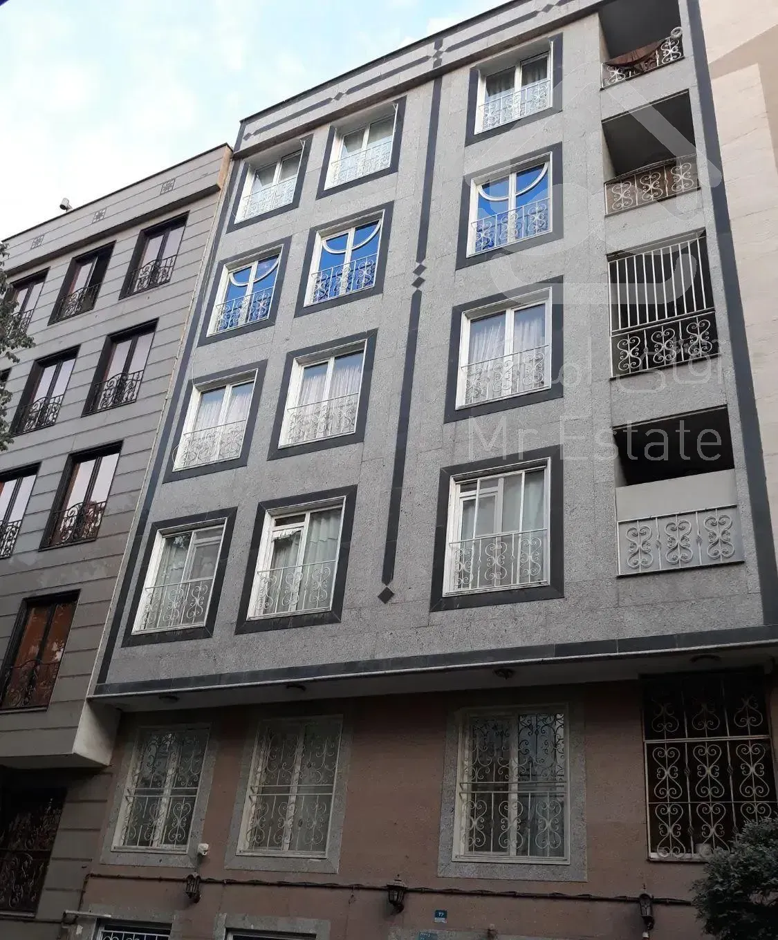 ۸۹ متر   بهجت آباد   فول امکانات   تخلیه