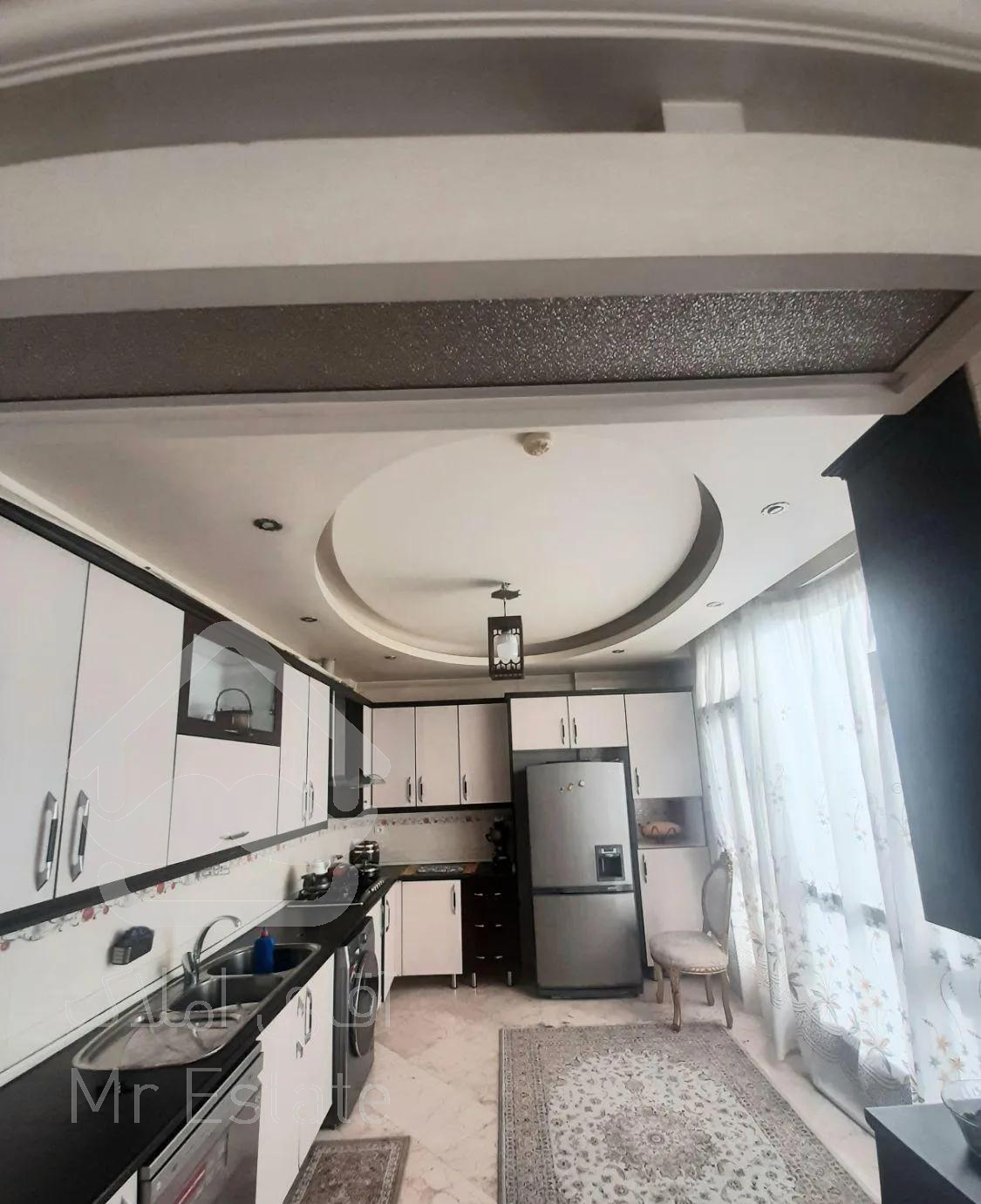 آپارتمان ۱۳۰ متر/سه خواب/فول امکانات/دوم نیروهوایی