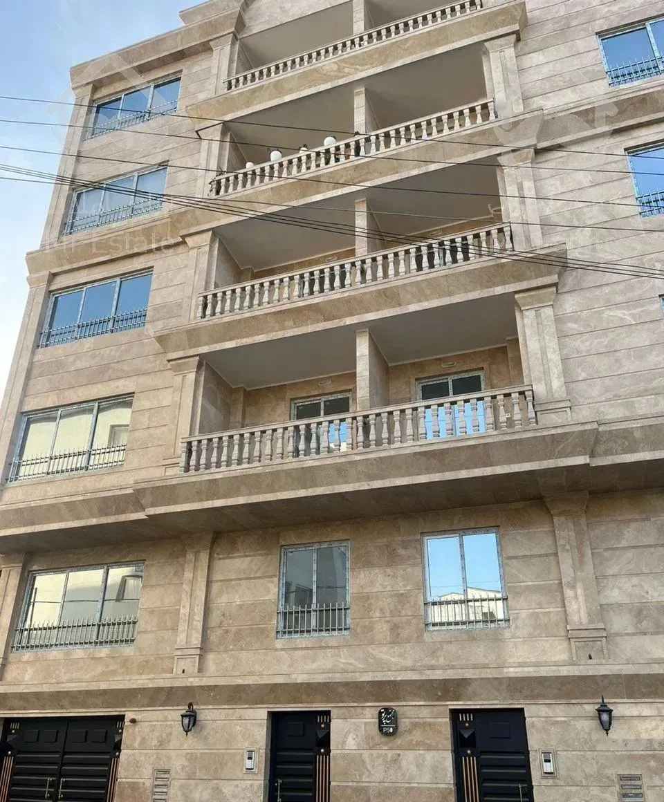 آپارتمان ۱۸۸ متری طبری ۵