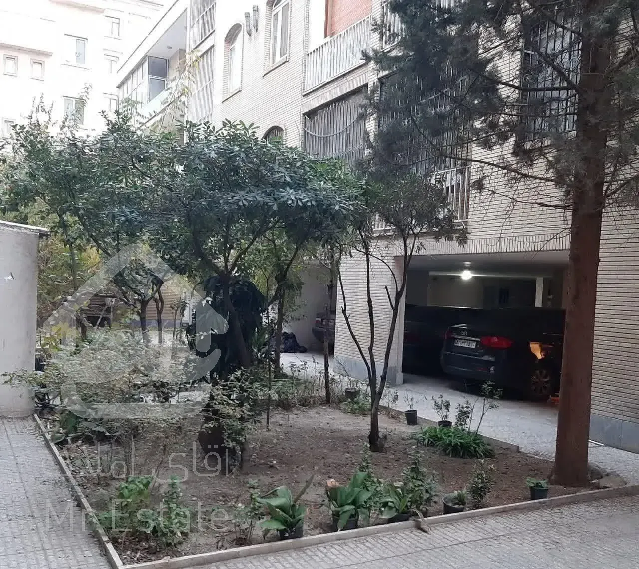 آپارتمان۸۷ متر دوخواب بازسازی شده