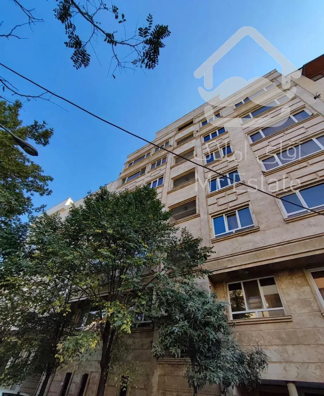 ۱۲۱ متر/ سه خواب / حکیمیه