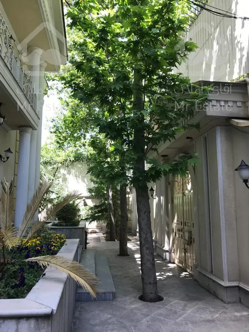 خرید ویلا نیاوران