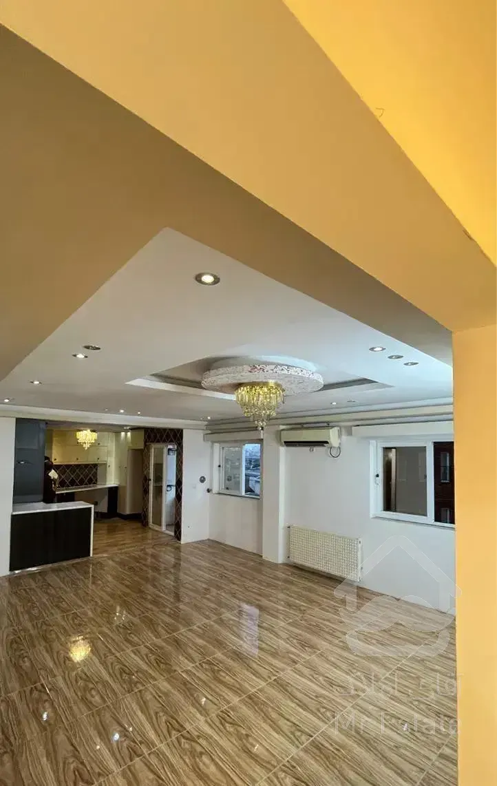 اپارتمان ۱۱۵متردرکوچه گاز(امام خمینی)شبیه به نوساز