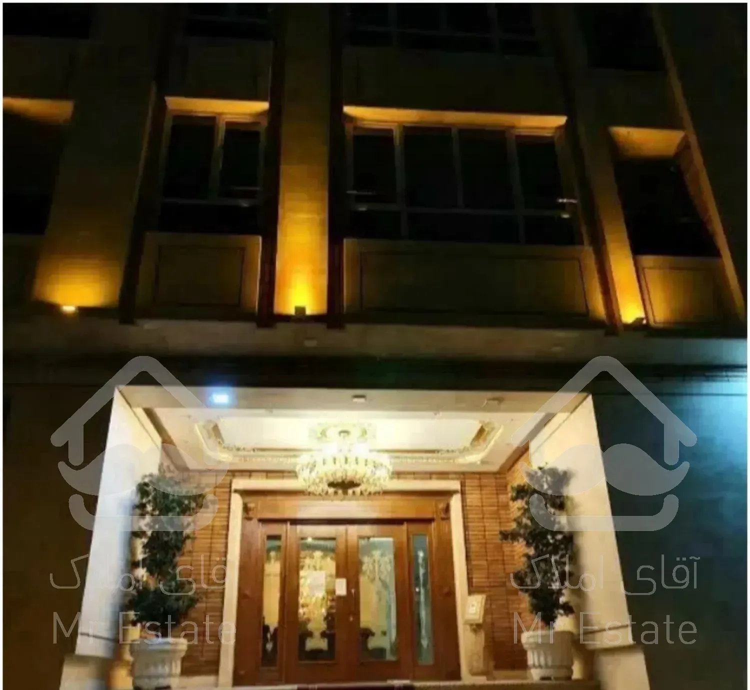 ۹۰ متر/ ۲ خواب / کلیدنخورده / برج