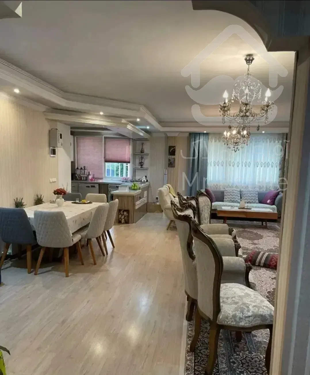 ۷۸ متر / سالن پرده خور / تمیز و خوش نقشه