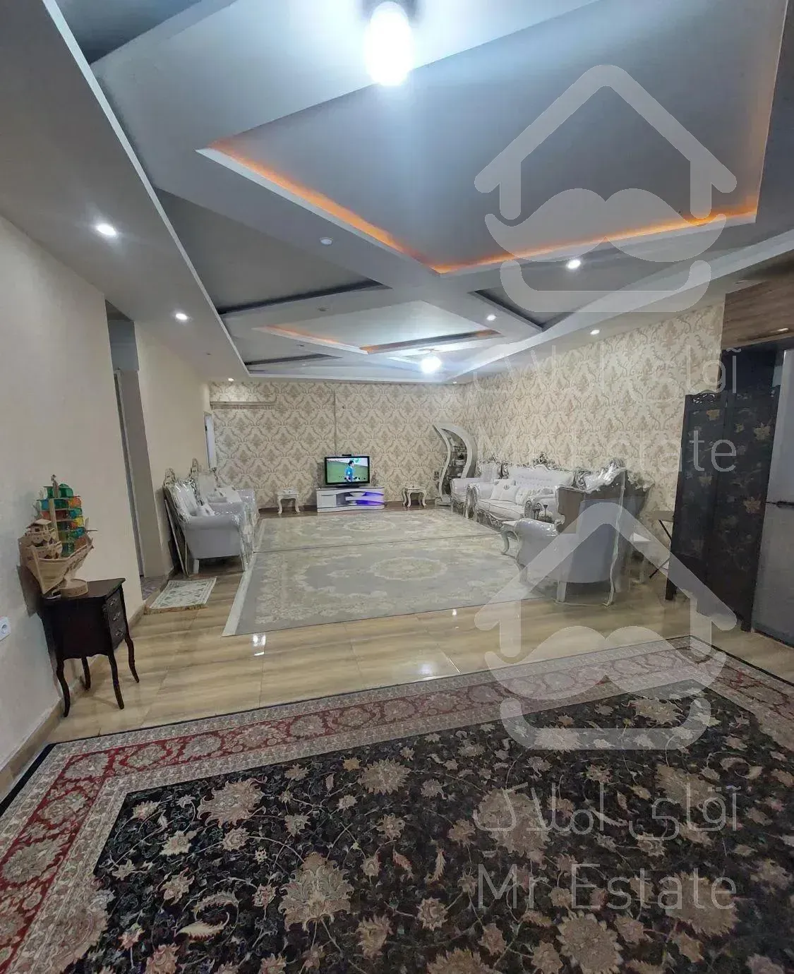 فروش واحد همکف از ۳واحده پارکینگ مجزا