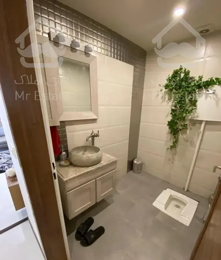 هروی  ۱۳۵ متر ۳خواب  یکساله(ویو ابدی)