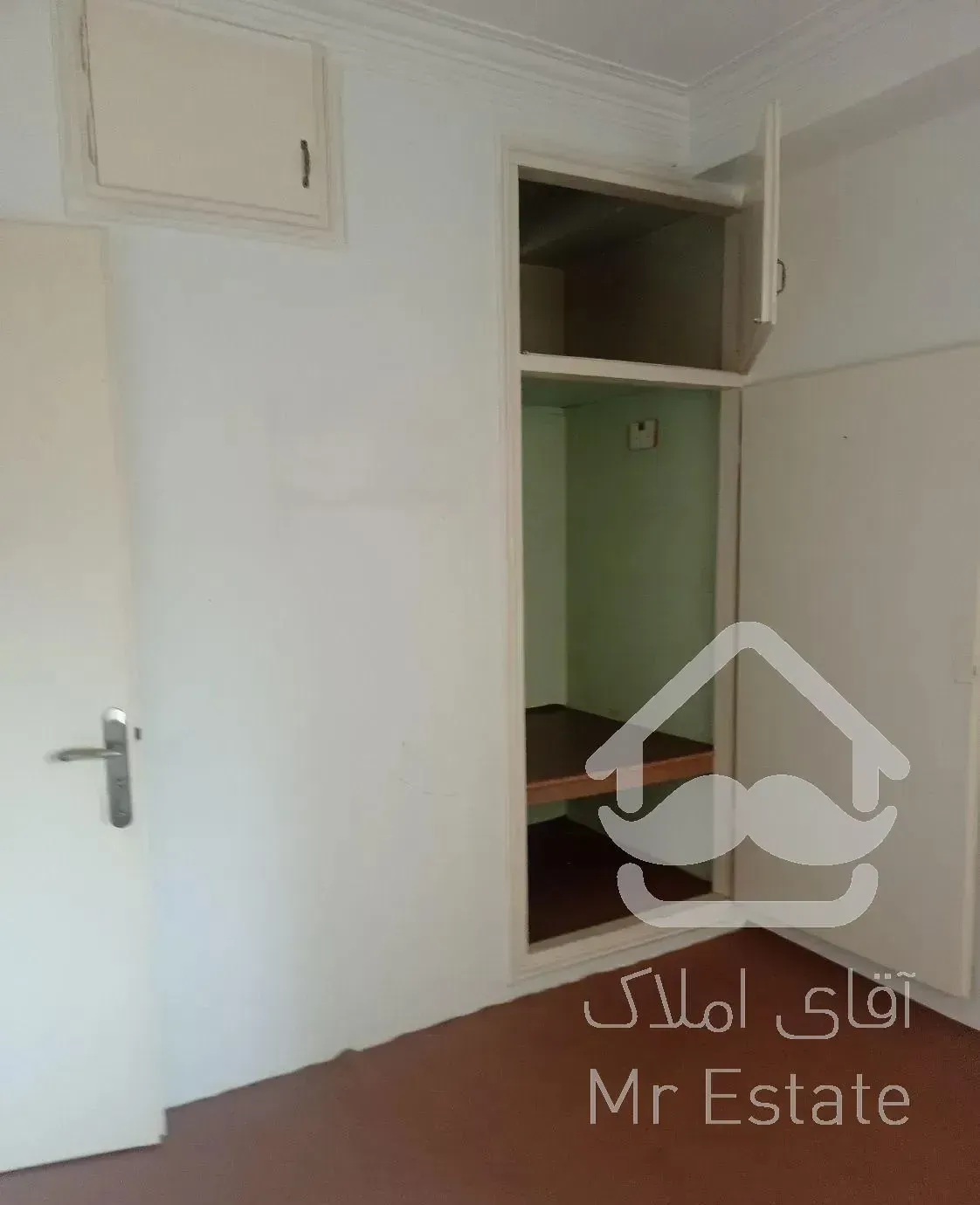 76متری با آسانسور روبروی حوریا