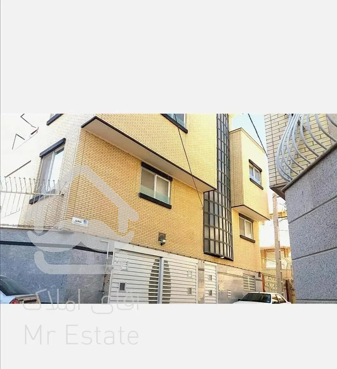 آپارتمان133متر/دونبش/جنوبی/نوساز/خ امام خمینی ک 63