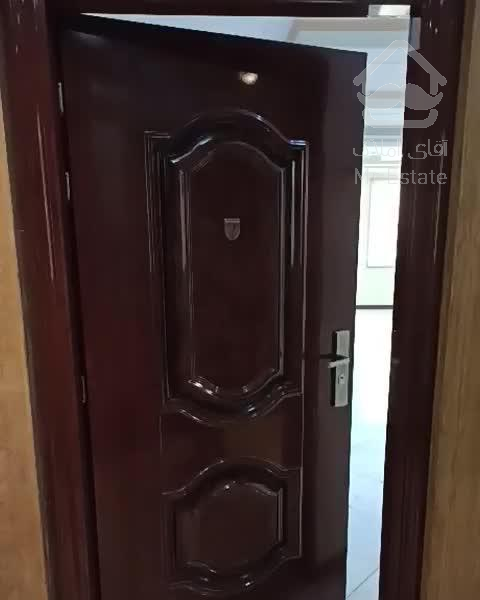 ۱۰۴ متر**سالن پرده خور**کادوس