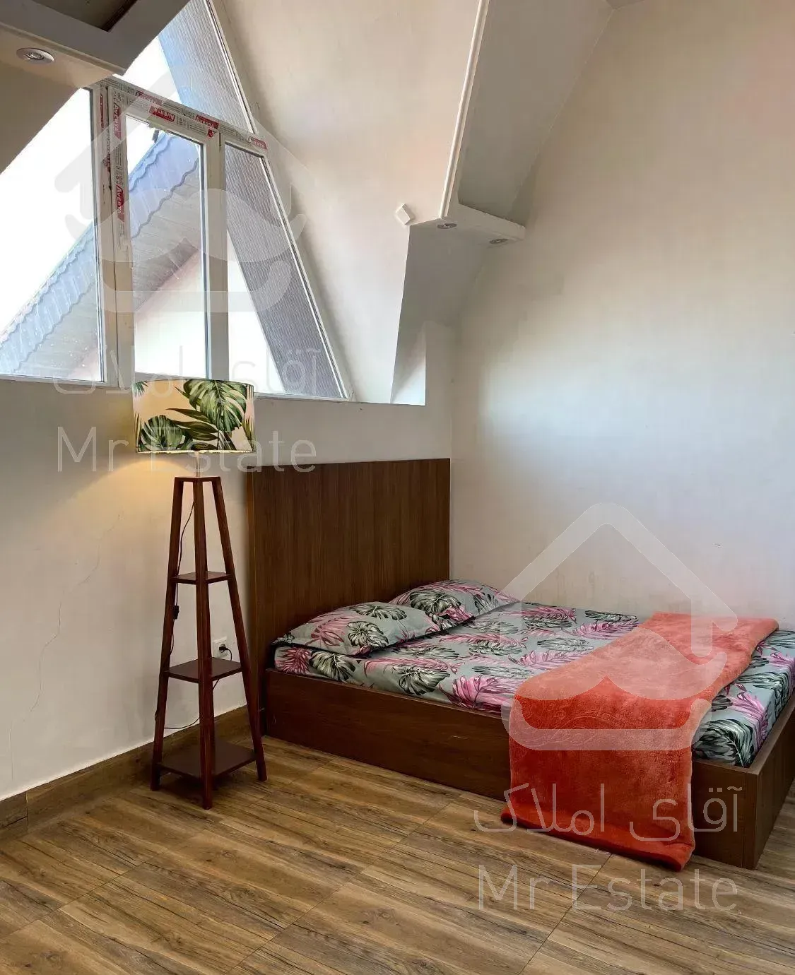 ویلای ساحلی استخر دار و میز بیلیارد