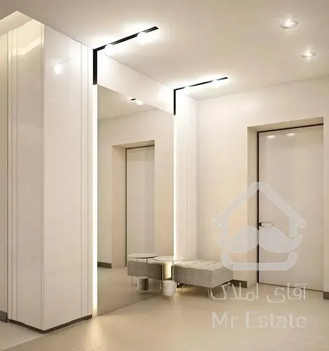 ۱۰۰متر کلیدنخورده/ ۳پارکینگ* تاپ گاندی*