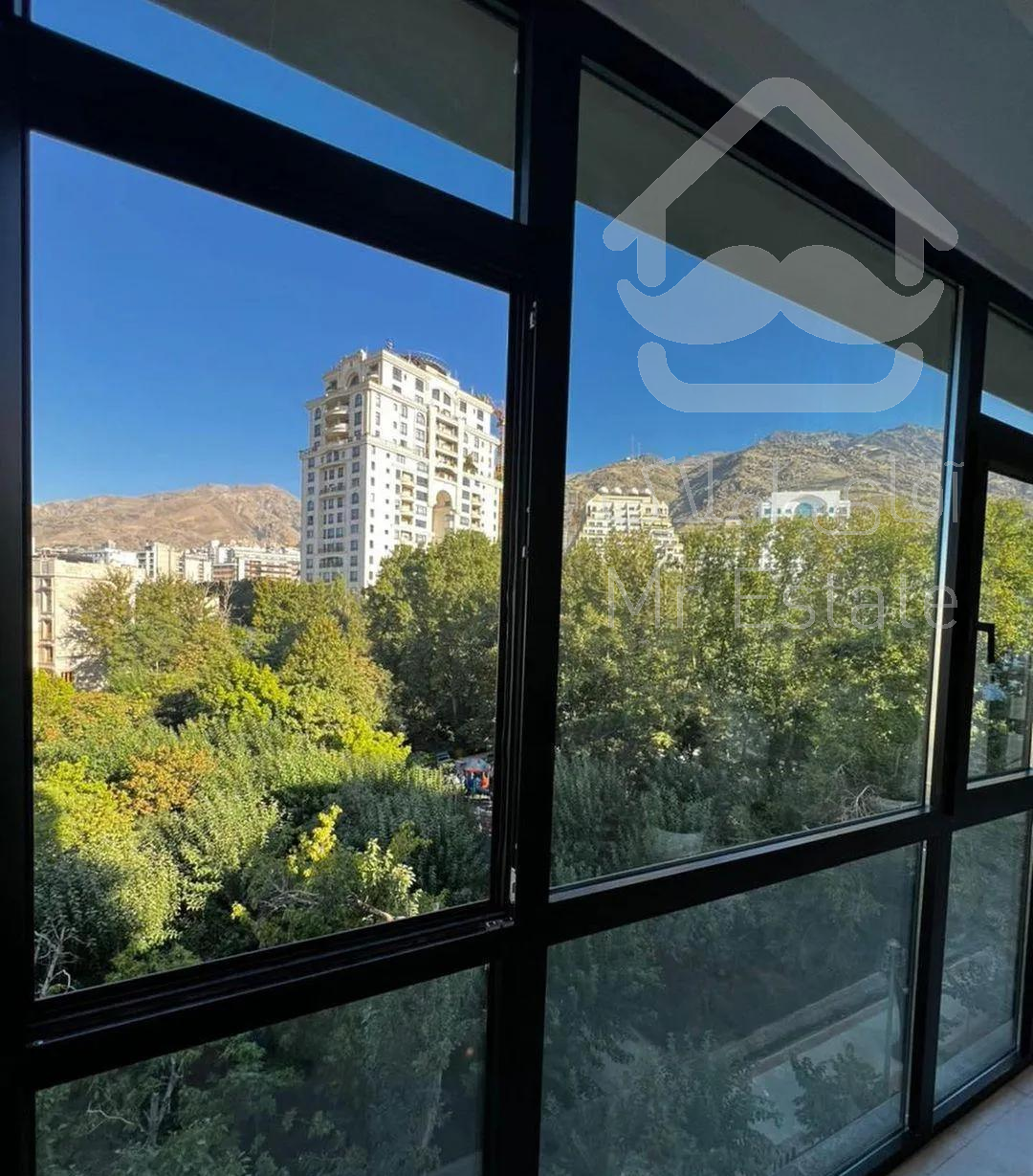 ۲۷۰ متری ۴خواب برج باغ نوساز در فرمانیه